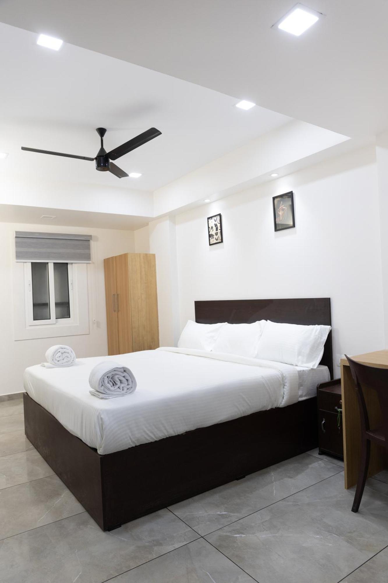 Reach Inn Kochi Exterior foto